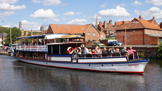 SONNING (1902) - Newark River Cruise Lines - Photo: © Ian Boyle, 24th August 2011 - www.simplonpc.co.uk