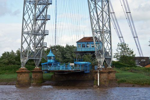 NEWPORT TRANSPORTER BRIDGE - Photo: ©2005 Ian Boyle - www.simplompc.co.uk - Simplon Postcards