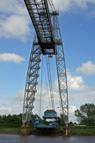 NEWPORT TRANSPORTER BRIDGE - Photo: ©2005 Ian Boyle - www.simplompc.co.uk - Simplon Postcards