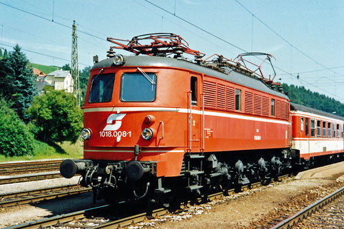 ÖBB Class1018 - Photo: ©1991 Ian Boyle - www.simplonpc.co.uk - Simplon Postcards