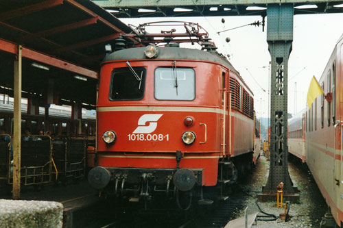 ÖBB Class1018 - Photo: ©1991 Ian Boyle - www.simplompc.co.uk - Simplon Postcards