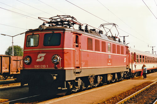 ÖBB Class1041 - Photo: ©1991 Ian Boyle - www.simplompc.co.uk - Simplon Postcards