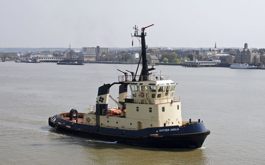 SVITZER REDBRIDGE - Photo: © Ian Boyle, 18th April 2010 - www.simplonpc.co.uk