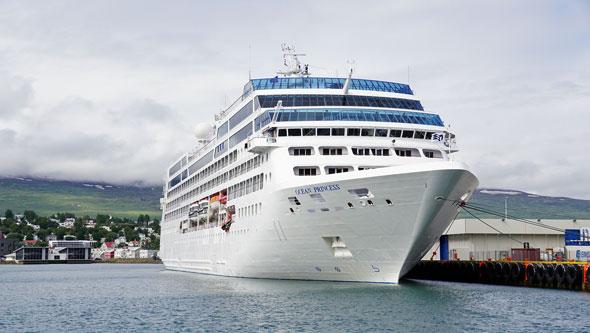 Ocean Princess Cruise - Akureyri - Photo: © Ian Boyle, 24th July 2015 - www.simplonpc.co.uk