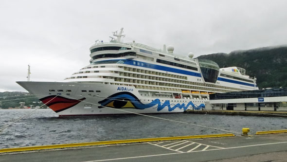 Ocean Princess Cruise - Bergen - Photo: © Ian Boyle, 30th July 2015 - www.simplonpc.co.uk