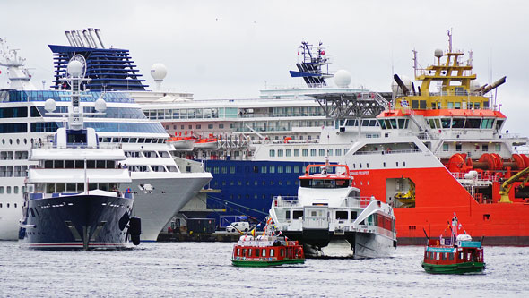 Ocean Princess Cruise - Bergen - Photo: © Ian Boyle, 30th July 2015 - www.simplonpc.co.uk