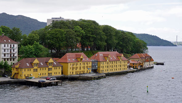 Ocean Princess Cruise - Bergen - Photo: © Ian Boyle, 30th July 2015 - www.simplonpc.co.uk