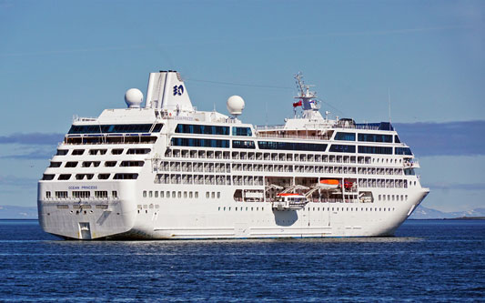 Ocean Princess Cruise - Grundarfjörður - Photo: © Ian Boyle, 25th July 2015 - www.simplonpc.co.uk