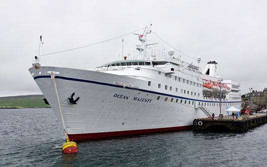 Ocean Princess Cruise - Lerwick - Photo: © Ian Boyle, 21st July 2015 - www.simplonpc.co.uk