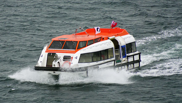 Ocean Princess Cruise - Dover - Photo: © Margaret Boyle, 18th July 2015 - www.simplonpc.co.uk