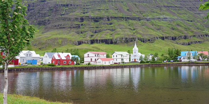 Ocean Princess Cruise - Seyðisfjörður - Photo: © Ian Boyle, 21st July 2015 - www.simplonpc.co.uk