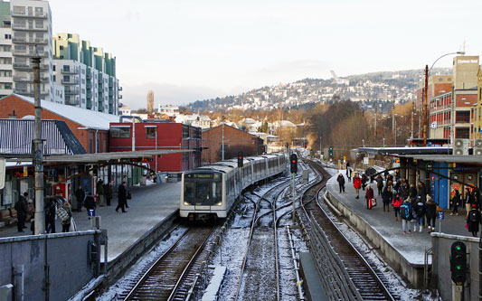 Oslo S-Tog - Photo: © Ian Boyle, 10th December 2012 - www.simplonpc.co.uk