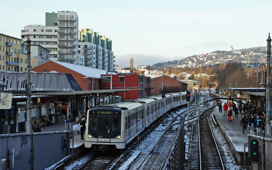 Oslo S-Tog - Photo: © Ian Boyle, 10th December 2012 - www.simplonpc.co.uk