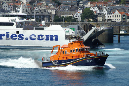 RNLB Spirit of Guernsey (17-04) at St Peter Port, Guernsey www.simplonpc.co.uk