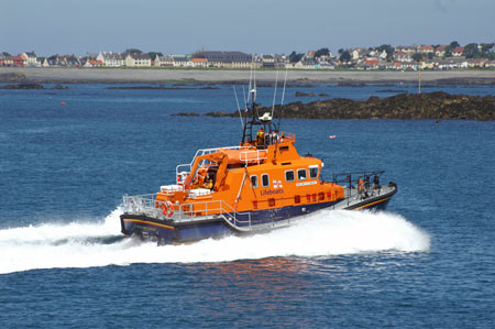 RNLB Spirit of Guernsey (17-04) at St Peter Port, Guernsey www.simplonpc.co.uk