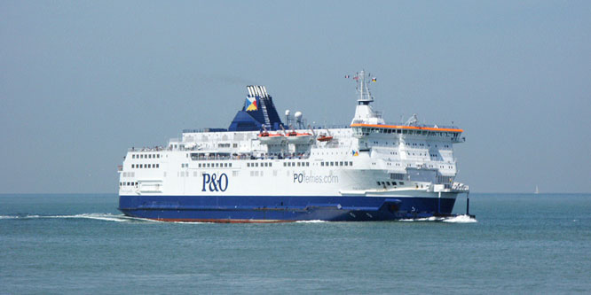 PRIDE OF AQUITAINE - P&O Ferries - Photo: 2003 Ian Boyle - www.simplonpc.co.uk