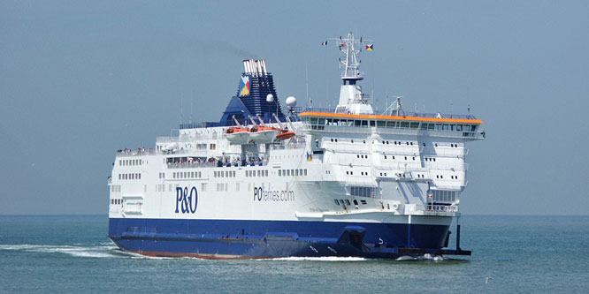 PRIDE OF AQUITAINE - P&O Ferries - Photo: 2003 Ian Boyle - www.simplonpc.co.uk