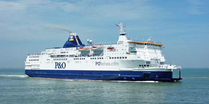 PRIDE OF AQUITAINE - P&O Ferries - Photo: 2003 Ian Boyle - www.simplonpc.co.uk