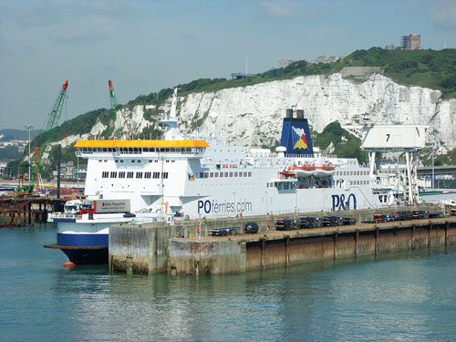 PRIDE OF BURGUNDY - P&O Ferries - Photo: 2003 Ian Boyle - www.simplonpc.co.uk