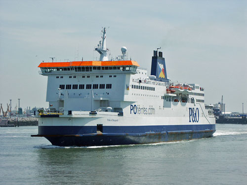 PRIDE OF CALAIS - P&O Ferries - Photo: 2003 Ian Boyle - www.simplonpc.co.uk