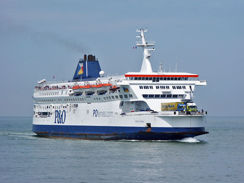 PRIDE OF CALAIS - P&O Ferries - Photo: 2003 Ian Boyle - www.simplonpc.co.uk