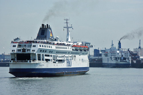 PRIDE OF CALAIS - P&O Ferries - Photo: 2003 Ian Boyle - www.simplonpc.co.uk