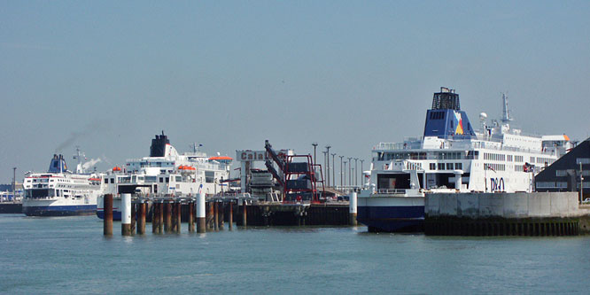 PRIDE OF CANTERBURY - P&O Ferries - Photo: 2003 Ian Boyle - www.simplonpc.co.uk