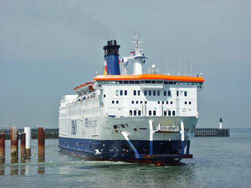 PRIDE OF PROVENCE - P&O Ferries - Photo: 2003 Ian Boyle - www.simplonpc.co.uk