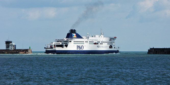 PRIDE OF CANTERBURY - P&O Ferries - Photo: 2005 Ian Boyle - www.simplonpc.co.uk