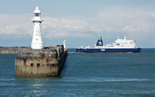 EUROPEAN SEAWAY - P&O Ferries - Photo: 2005 Ian Boyle - www.simplonpc.co.uk