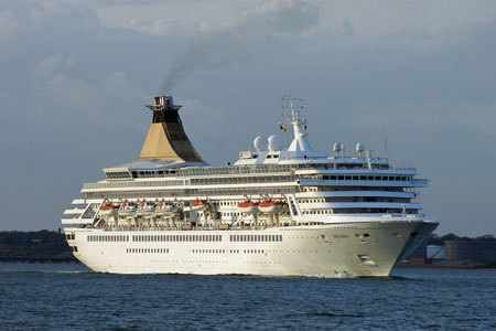 ARTEMIS of P&O Cruises - Photo:  Ian Boyle, 12th April 2011 - www.simplonpc.co.uk