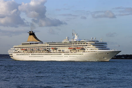 ARTEMIS of P&O Cruises - Photo:  Ian Boyle, 12th April 2011 - www.simplonpc.co.uk