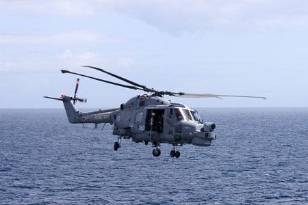 Lynx helicopter from HMS CUMBERLAND - Photo: © Ian Boyle, 17th July 2010 - www.simplonpc.co.uk