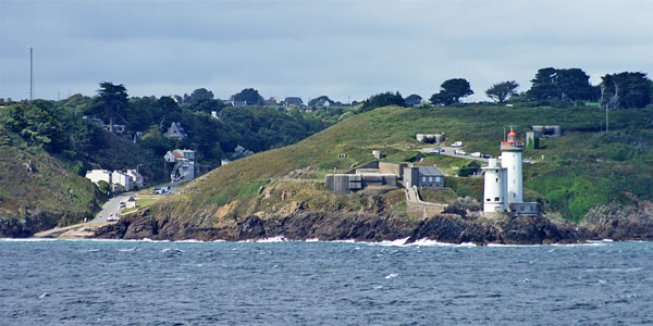 Pointe de Minou Lighthouse, Brest - Photo: © Ian Boyle, 22nd July 2010 - www.simplonpc.co.uk