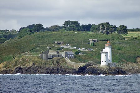 Pointe de Minou Lighthouse, Brest - Photo: © Ian Boyle, 22nd July 2010 - www.simplonpc.co.uk