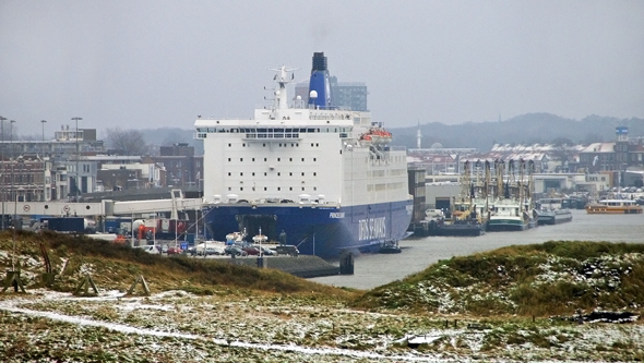 PRINCESS SEAWAYS - ORIANA 2012 Cruise - Photo: © Ian Boyle, 7th December 2012 - www.simplonpc.co.uk