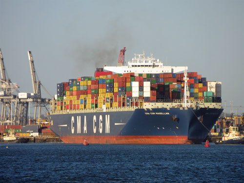 CMA CGM MAGELLAN - ORIANA 2012 Cruise - Photo: © Ian Boyle, 4th December 2012 - www.simplonpc.co.uk