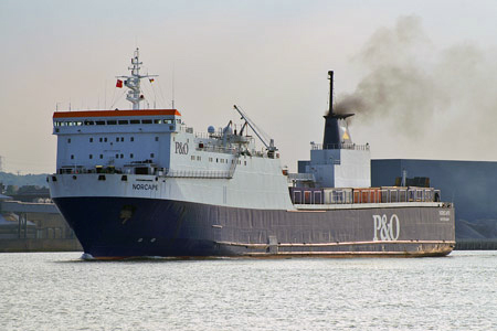 Norcape leaving Tilbury - Photo: © 2008 Ian Boyle - www.simplonpc.co.uk