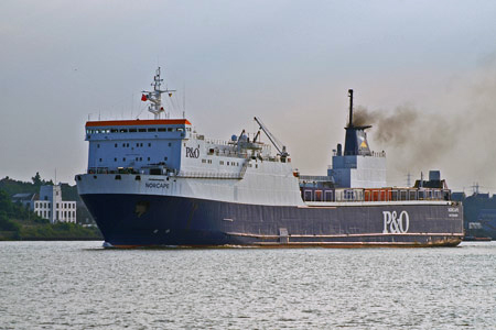 Norcape leaving Tilbury - Photo: © 2008 Ian Boyle - www.simplonpc.co.uk