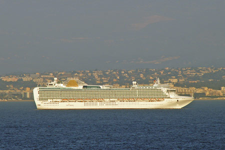 Ventura off Villefranche - Photo: © Ian Boyle, 22nd August 2009