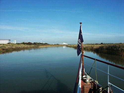 MONARCH at Sandwich - Photo:  Ian Boyle, 30th October 2004 - www.simplonpc.co.uk