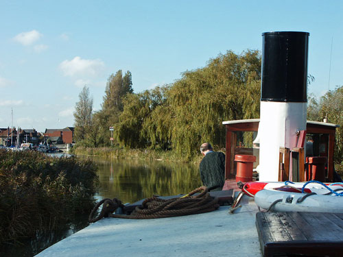 MONARCH at Sandwich - Photo:  Ian Boyle, 30th October 2004 - www.simplonpc.co.uk