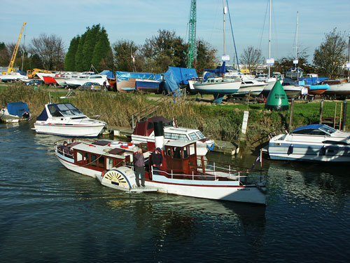 Monarch at Sandwich - Photo:  Ian Boyle, 30th October 2004 - www.simplonpc.co.uk