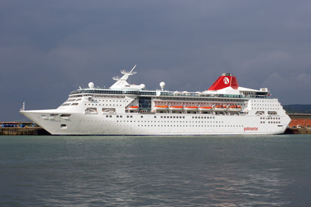 Empress (Pullmantur) at Dover - Photo: © Ian Boyle, 7th May 2010