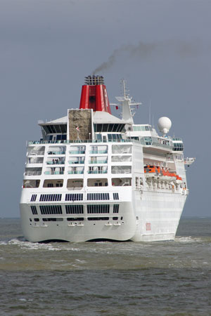 Empress (Pullmantur) at Dover - Photo: © Ian Boyle, 7th May 2010