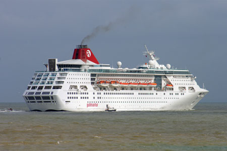 Empress (Pullmantur) at Dover - Photo: © Ian Boyle, 7th May 2010