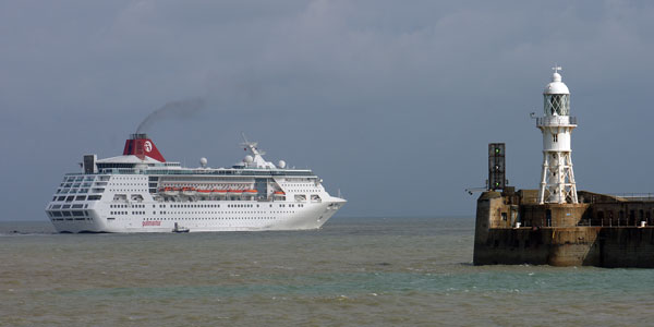 Empress (Pullmantur) at Dover - Photo: © Ian Boyle, 7th May 2010