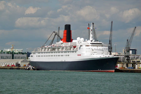 Queen Elizabeth 2- Cunard - www.simplonpc.co.uk - Photo: © Ian Boyle, 24th July 2007 