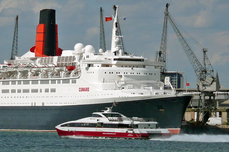 Queen Elizabeth 2- Cunard - www.simplonpc.co.uk - Photo: © Ian Boyle, 24th July 2007 