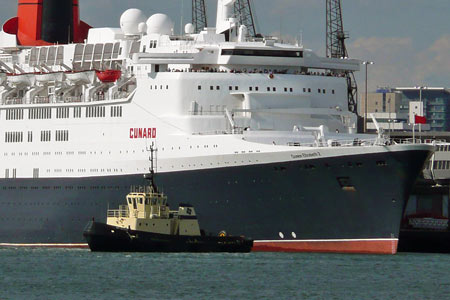 Queen Elizabeth 2- Cunard - www.simplonpc.co.uk - Photo: © Ian Boyle, 24th July 2007 